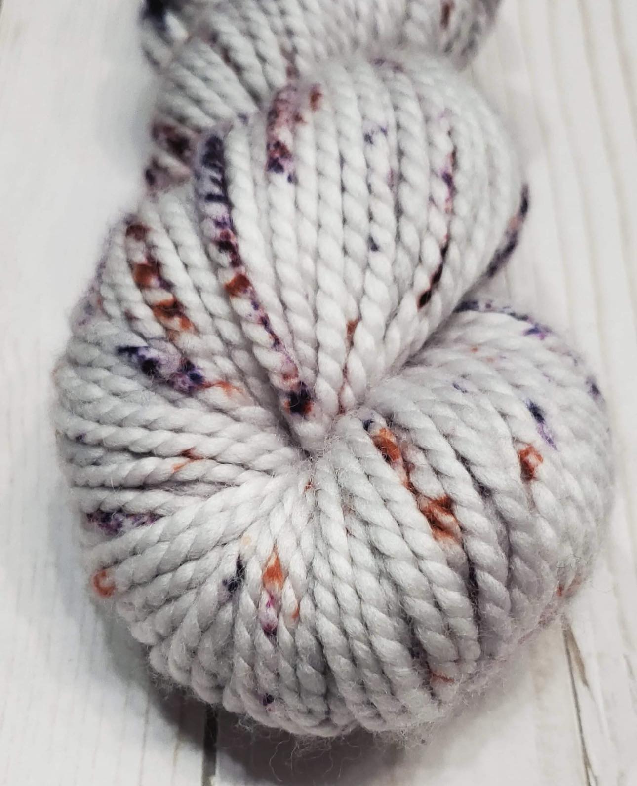 Floreciendo En La Ceniza - Dye to Order