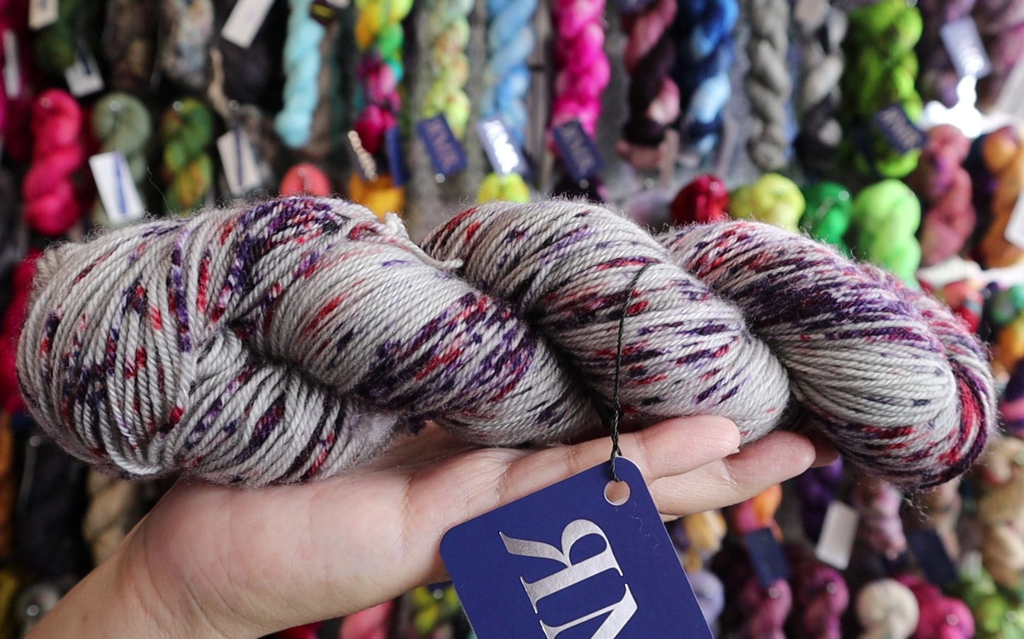 Floreciendo En La Ceniza - Dye to Order