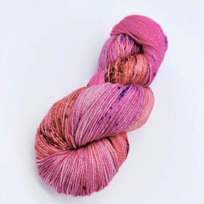 Uno De Fresa Por Favor - Dye to Order